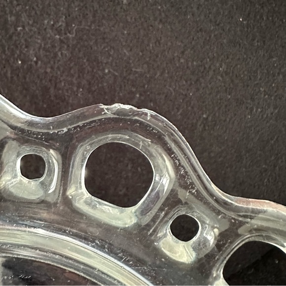 FIVE Vintage Open Work Clear Lace Glass Luncheon Plates by Lancaster Glass - Picture 9 of 10